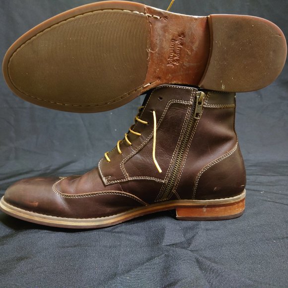 Johnston and Murphy Chukka Boots main image 11